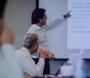 Master Class “9 técnicas para defensa de tesis”.